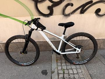 BICI MTB Canyon stoic 2