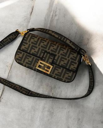 borsa fendi baguette 