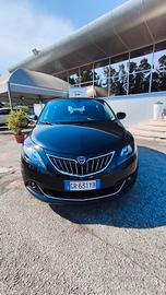 Lancia Ypsilon 1.0 Bz 70 Cv Hybrid Gold