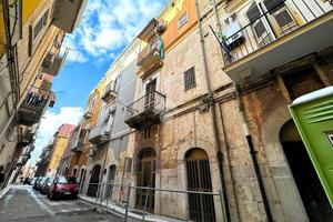 MONOLOCALE A BARLETTA
