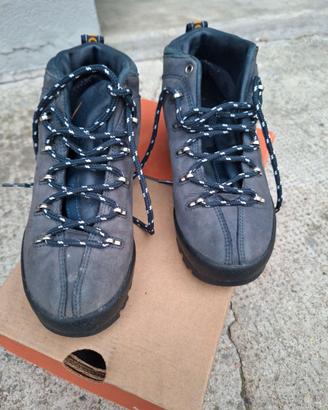 scarponi da trekking