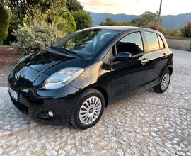 TOYOTA Yaris 1.0 Lounge 5.p full opt