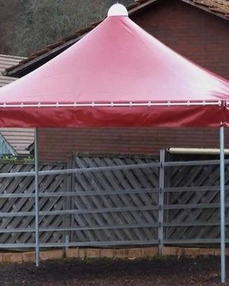 Gazebo rosso 5x5 nuovo