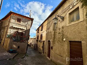 CASA INDIPENDENTE A MONTEFIASCONE