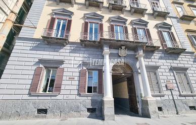 Ufficio a Napoli 5 locali