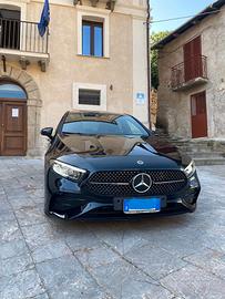 2023 MERCDES CLASSE A 200 AMG
