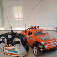 Pick up telecomandato giocattolo 