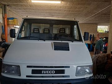 Camion iveco 35.10