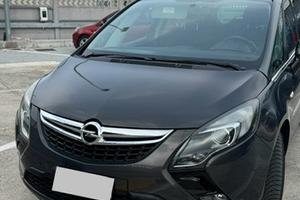 opel zafira 7 posti usata metano