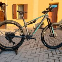Canyon Lux Trail CF8 taglia M