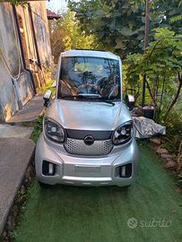Mini car, auto elettrica per anziani e disabili