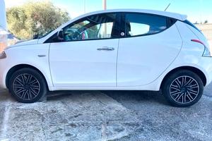 Lancia Ypsilon 1.2 Gold ecochic Gpl