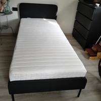 Letto singolo con rete e materasso