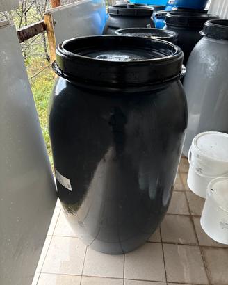 Fusto in plastica 200 litri