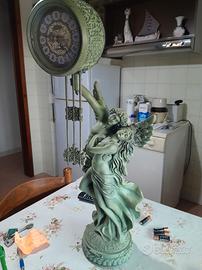 Orologio statua