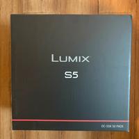 Panasonic Lumix s5 + 2 lenti + garanzia 2027