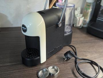 Macchina Caffè Lavazza A Modo Mio+Capsula Riutiliz