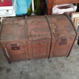 baule antico da restaurare 