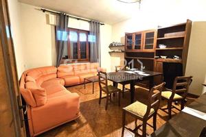 Appartamento di 125 m² con 5 locali a Reggello