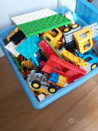 set lego duplo e due basi