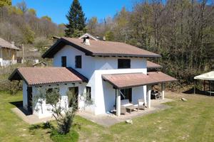 VILLA SINGOLA A VIALFRÈ