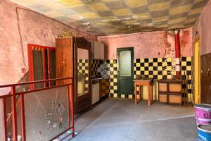 2 LOCALI A SORIANO NEL CIMINO