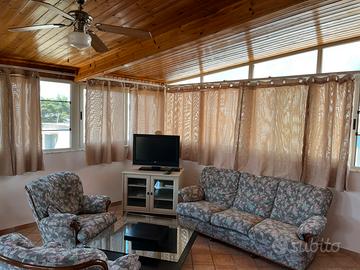 Serapo 50 metri dalla spiaggia