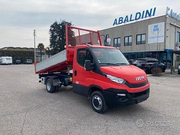 Iveco Daily 35-120 ribaltabile trilaterale