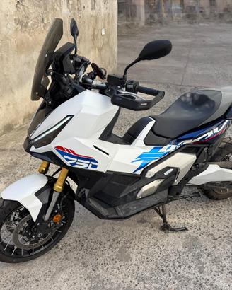 NUOVISSIMO X-ADV 750 SPECIAL EDITION