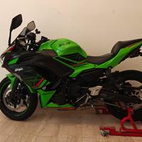 Kawasaki Ninja 650 sport