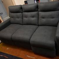 Nuovo Divano 3 posti con 2 mov. Elettrici