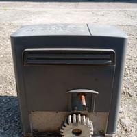 Motore per cancello scorrevole