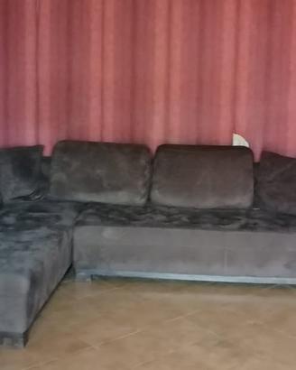 divano grande per casa o ufficio