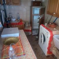 cucina e vetrina per casa da campagna