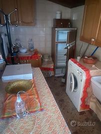 cucina e vetrina per casa da campagna
