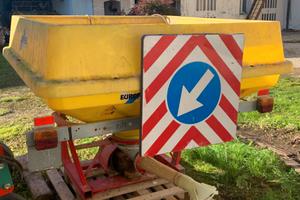 Spandiconcime rondini