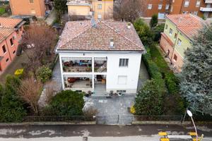 BIFAMILIARE A SANT'ILARIO D'ENZA