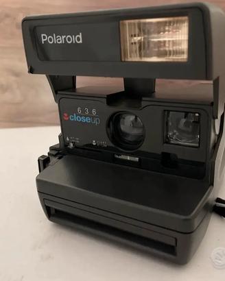 2 Polaroid 636
