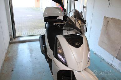 Kymco 300 GTI