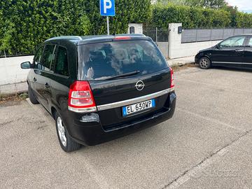 Opel Zafita metano