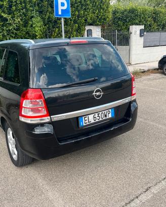 Opel Zafita metano