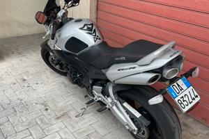Suzuki GSR600