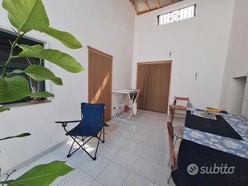 Grottaglie-indipendente con veranda