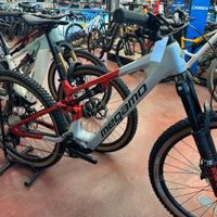 ebike MEGAMO REASON AL 07 taglia M 2026 AVINOX DJI