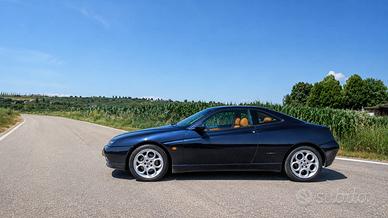 Alfa Romeo GTV 916 2.0 T.S. L