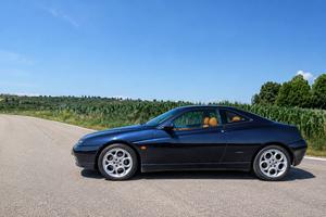 Alfa Romeo GTV 916 2.0 T.S.