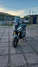 Honda X-ADV 750 full optional X-ADV