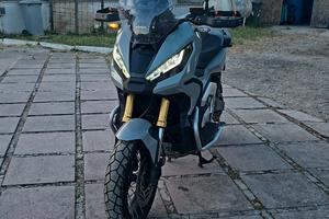 Honda X-ADV 750 full optional X-ADV