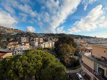 Bilocale con ampio terrazzo da ristrutturare