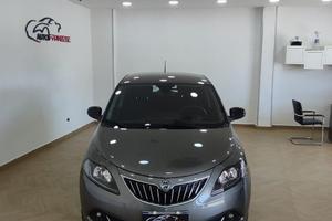 Lancia Ypsilon 1.0 FireFly 5 porte S&S Hybrid Albe